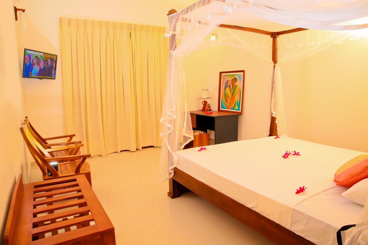 Prince Beach Hotel Bentota Zewnętrze zdjęcie