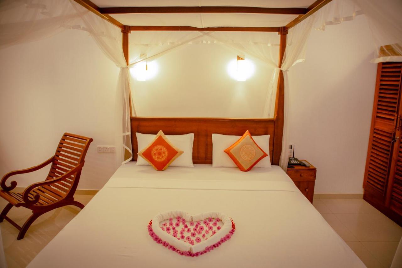 Prince Beach Hotel Bentota Zewnętrze zdjęcie