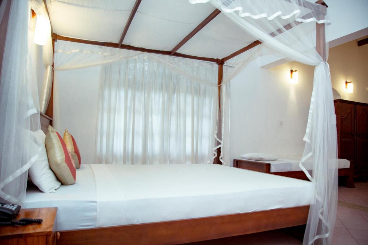 Prince Beach Hotel Bentota Zewnętrze zdjęcie