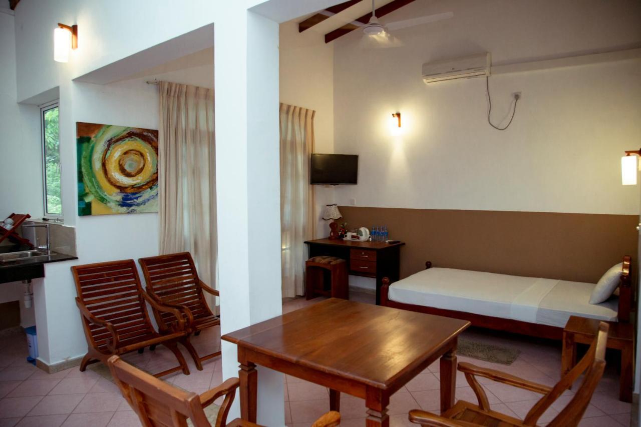 Prince Beach Hotel Bentota Zewnętrze zdjęcie