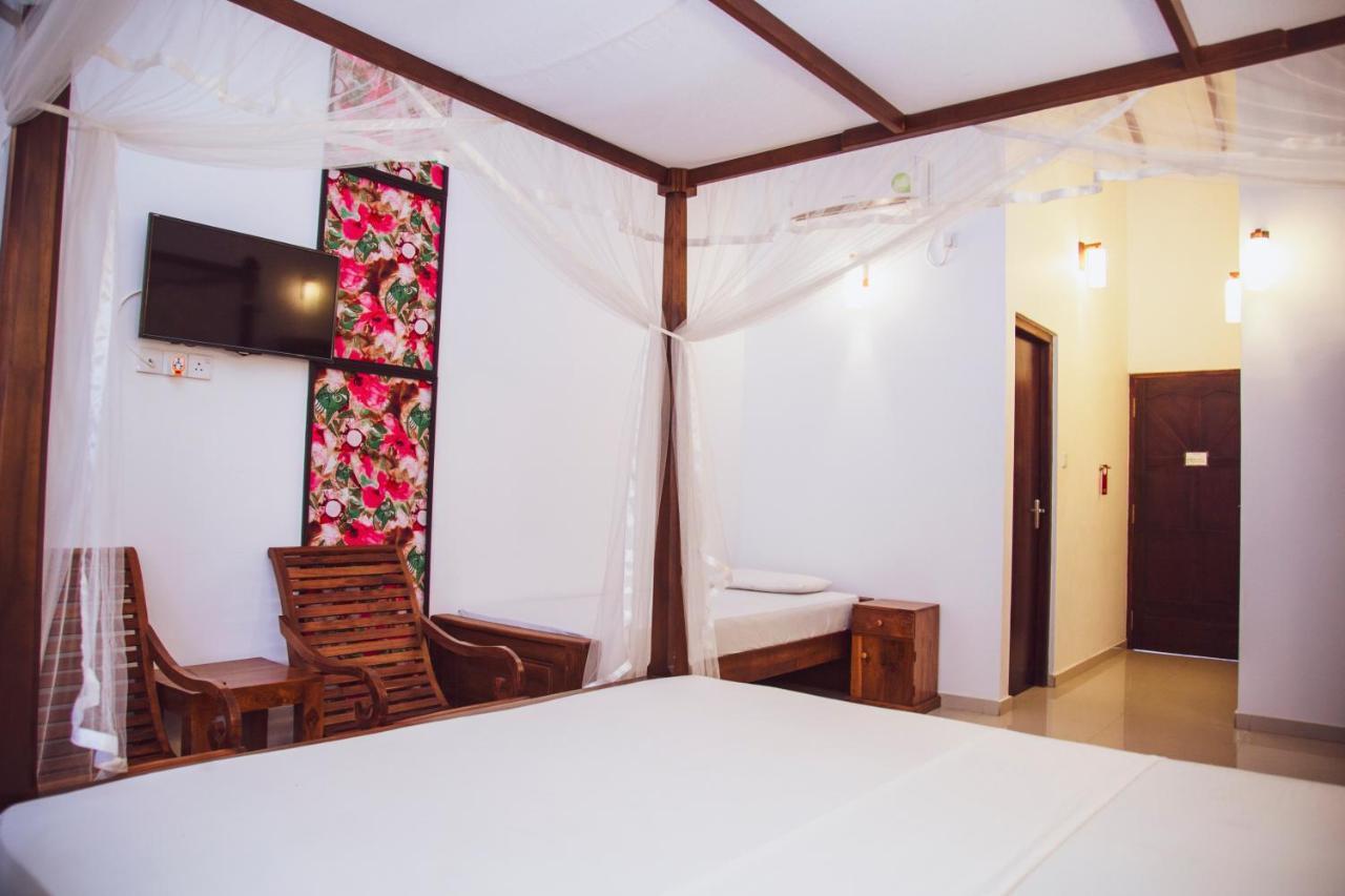 Prince Beach Hotel Bentota Zewnętrze zdjęcie